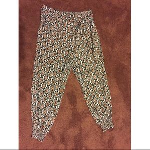 Printed genie pants
